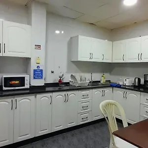 Guest house Basic Private With Attached Bathroom - No Parking Space, Abu Dhabi